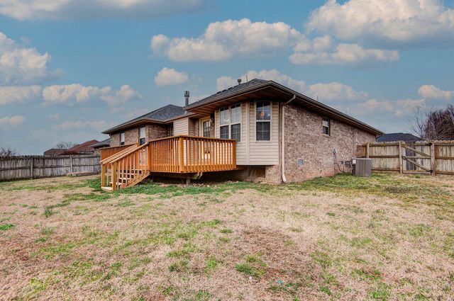 1344 W Berkshire Avenue, Nixa, MO 65714