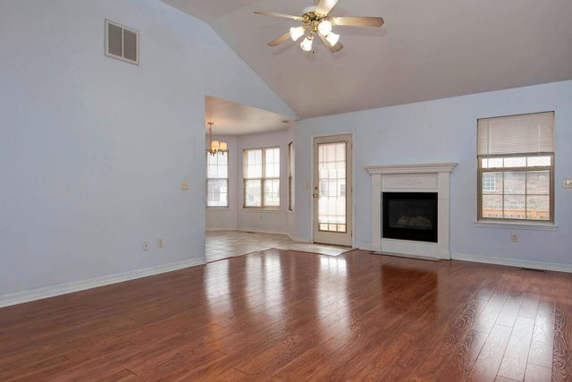 1344 W Berkshire Avenue, Nixa, MO 65714