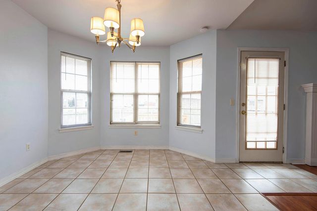 1344 W Berkshire Avenue, Nixa, MO 65714