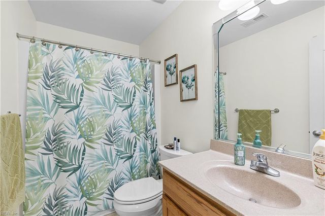 513 Telfyan DR, Chesapeake, VA 23320