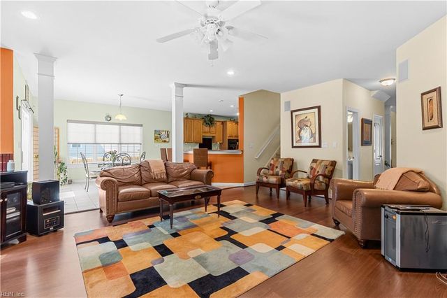 513 Telfyan DR, Chesapeake, VA 23320