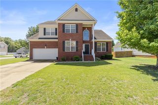 513 Telfyan DR, Chesapeake, VA 23320