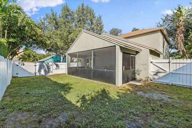 114 Pennock Landing Circle, Jupiter, FL 33458