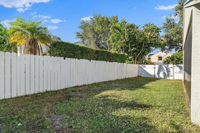 114 Pennock Landing Circle, Jupiter, FL 33458
