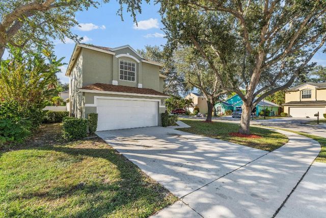 114 Pennock Landing Circle, Jupiter, FL 33458