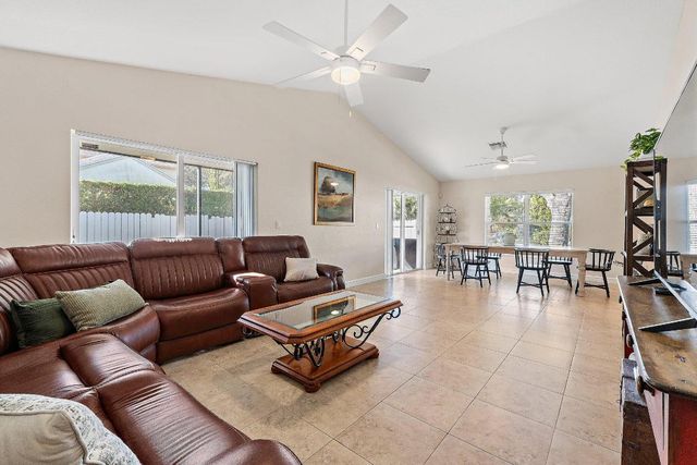 114 Pennock Landing Circle, Jupiter, FL 33458