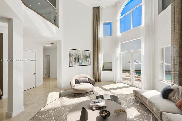 822 Meridian Lane, Hollywood, FL 33019
