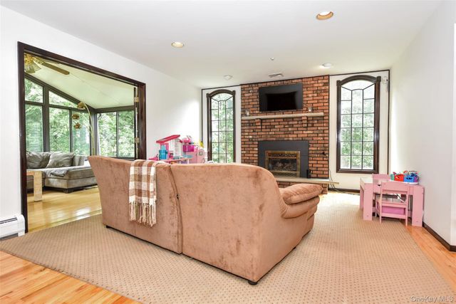 19 Church Road, Suffern, NY 10901