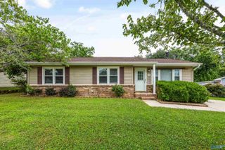 13935 Wyandotte Drive, Huntsville, AL 35803