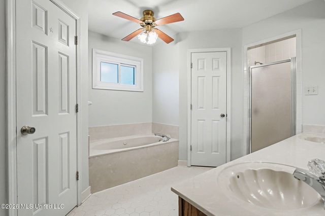 5900 Paloma Drive, Olive Branch, MS 38654