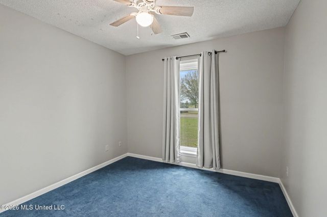 5900 Paloma Drive, Olive Branch, MS 38654