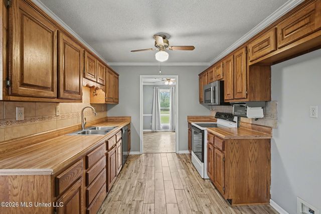 5900 Paloma Drive, Olive Branch, MS 38654