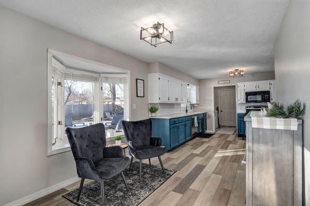 4525 S Jackson Avenue, Springfield, MO 65804