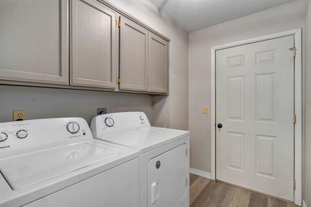 4525 S Jackson Avenue, Springfield, MO 65804