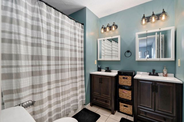 4525 S Jackson Avenue, Springfield, MO 65804