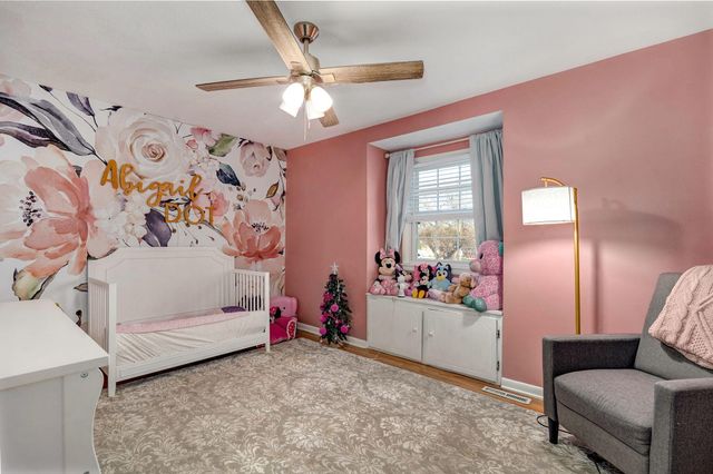 4525 S Jackson Avenue, Springfield, MO 65804