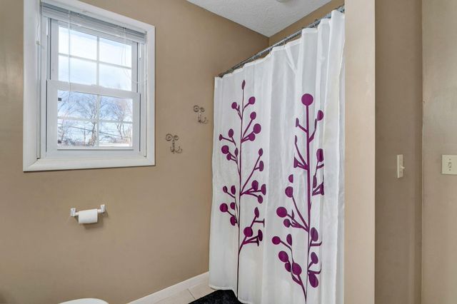 4525 S Jackson Avenue, Springfield, MO 65804