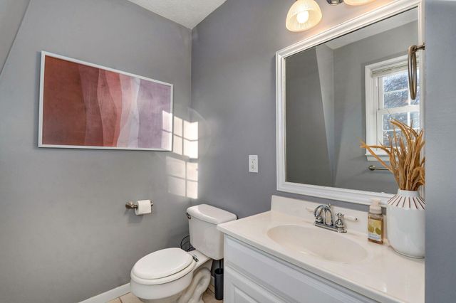 4525 S Jackson Avenue, Springfield, MO 65804