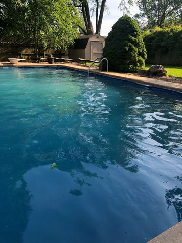 4525 S Jackson Avenue, Springfield, MO 65804