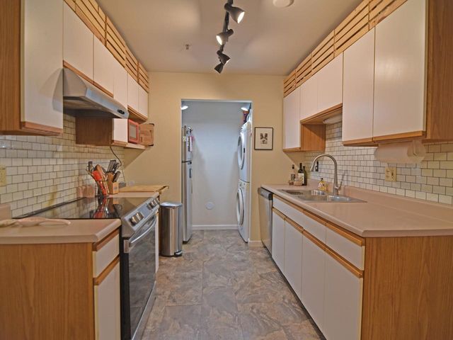 243 Hildred Drive, Burlington, VT 05401