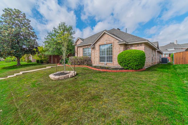 9229 Daystar Drive, Plano, TX 75025