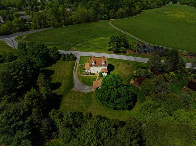 1325 S NEW ST, West Chester, PA 19382