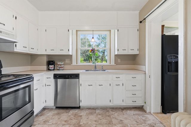 1325 S NEW ST, West Chester, PA 19382