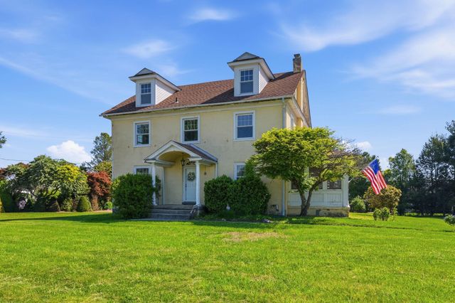 1325 S NEW ST, West Chester, PA 19382