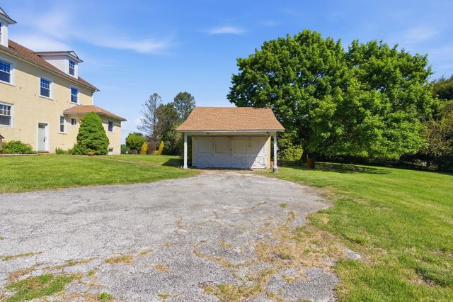 1325 S NEW ST, West Chester, PA 19382