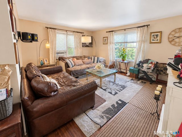 5 Brown Avenue 5, Stamford, CT 06902