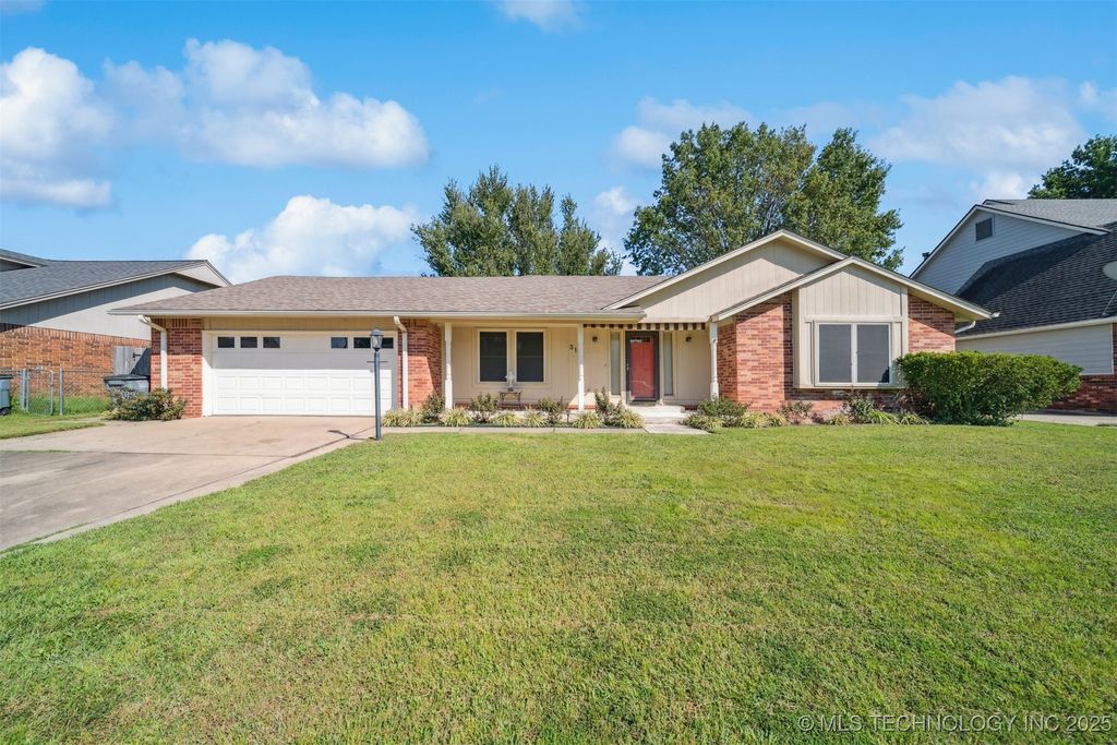 311 Roosevelt Avenue, Wagoner, OK 74467