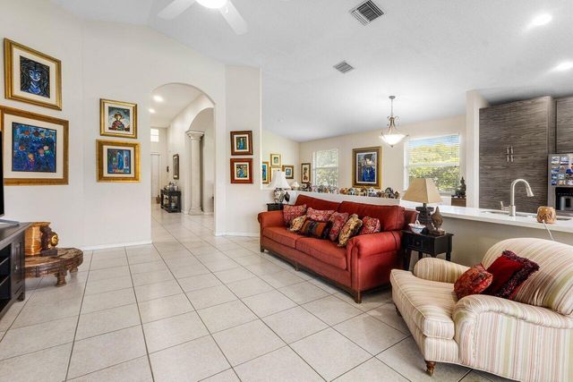 136 Hidden Hollow Terrace, Palm Beach Gardens, FL 33418