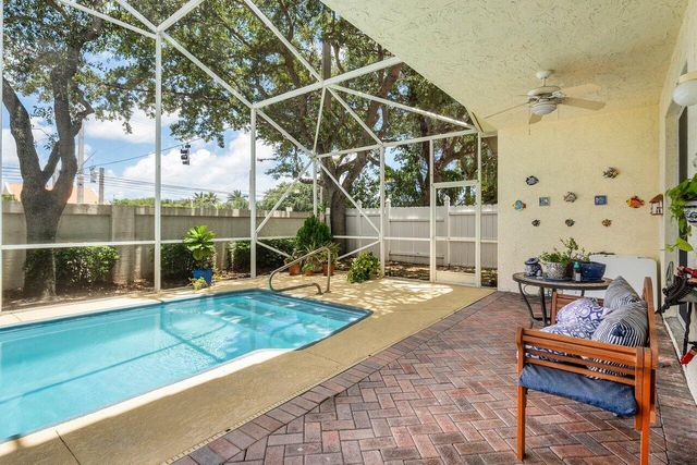 136 Hidden Hollow Terrace, Palm Beach Gardens, FL 33418