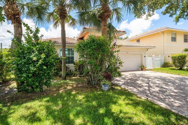 136 Hidden Hollow Terrace, Palm Beach Gardens, FL 33418