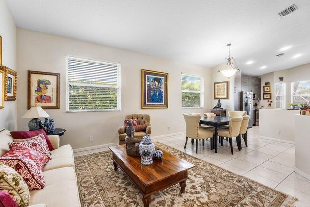 136 Hidden Hollow Terrace, Palm Beach Gardens, FL 33418