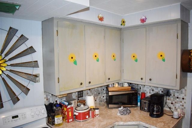 104 8th Ave SE, Oelwein, IA 50662