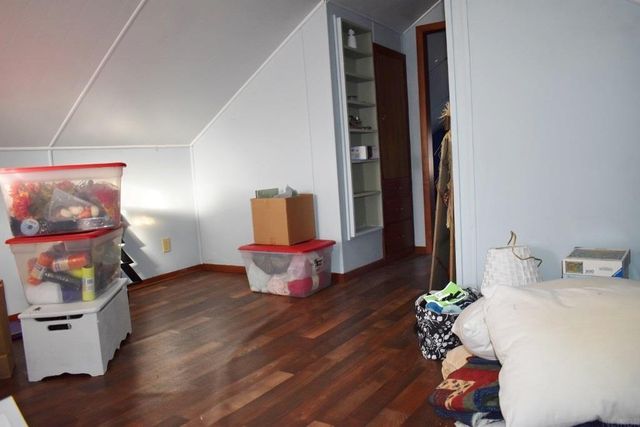 104 8th Ave SE, Oelwein, IA 50662