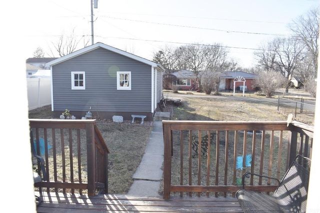 104 8th Ave SE, Oelwein, IA 50662