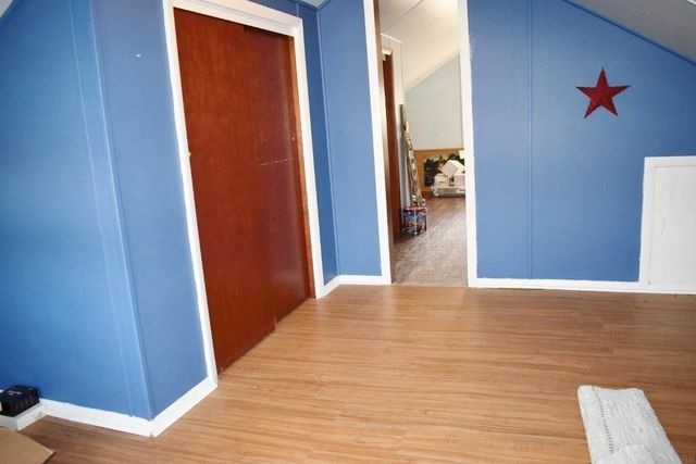 104 8th Ave SE, Oelwein, IA 50662