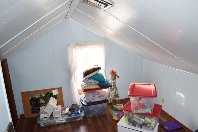 104 8th Ave SE, Oelwein, IA 50662