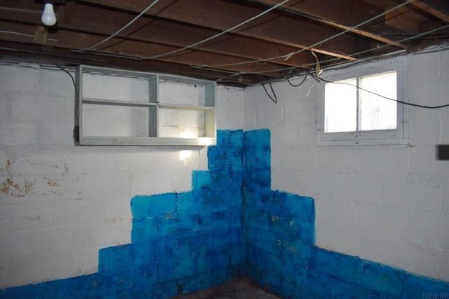 104 8th Ave SE, Oelwein, IA 50662