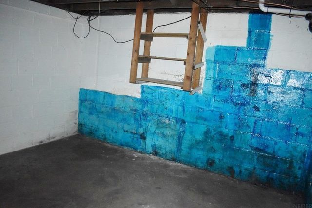 104 8th Ave SE, Oelwein, IA 50662