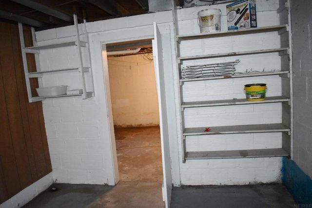 104 8th Ave SE, Oelwein, IA 50662