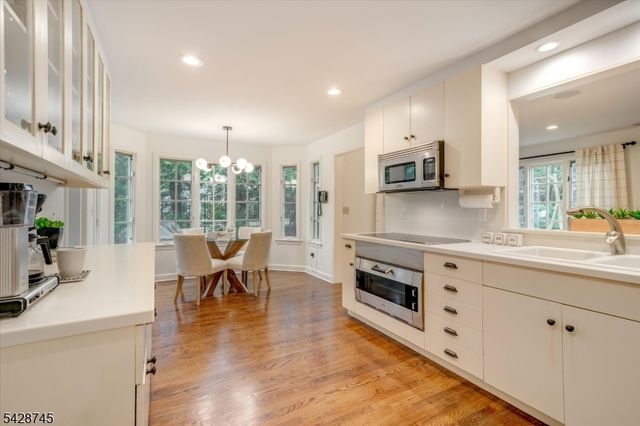36 Cambridge Drive, Millburn Twp., NJ 07078