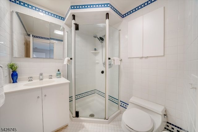 36 Cambridge Drive, Millburn Twp., NJ 07078