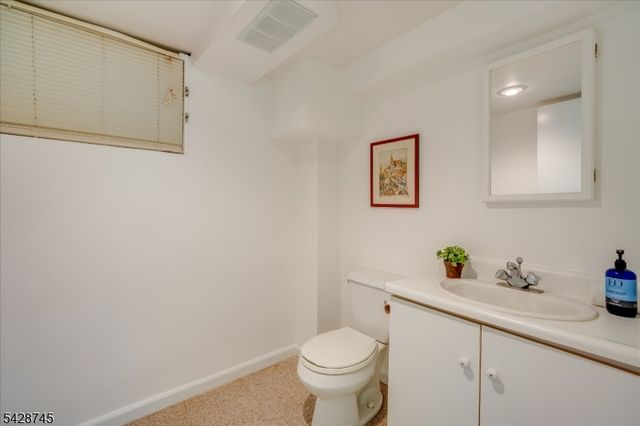 36 Cambridge Drive, Millburn Twp., NJ 07078