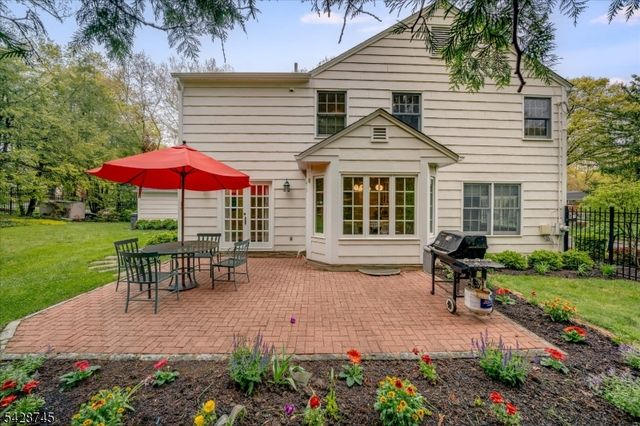 36 Cambridge Drive, Millburn Twp., NJ 07078