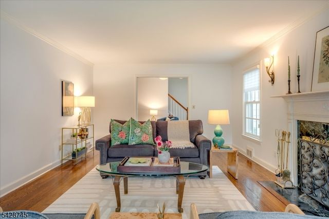 36 Cambridge Drive, Millburn Twp., NJ 07078