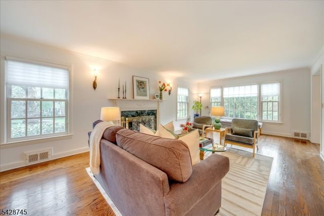 36 Cambridge Drive, Millburn Twp., NJ 07078