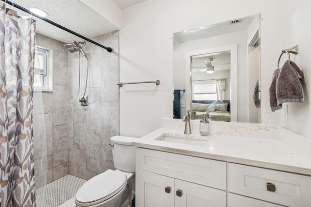 712 LEMONWOOD DR, Oldsmar, FL 34677